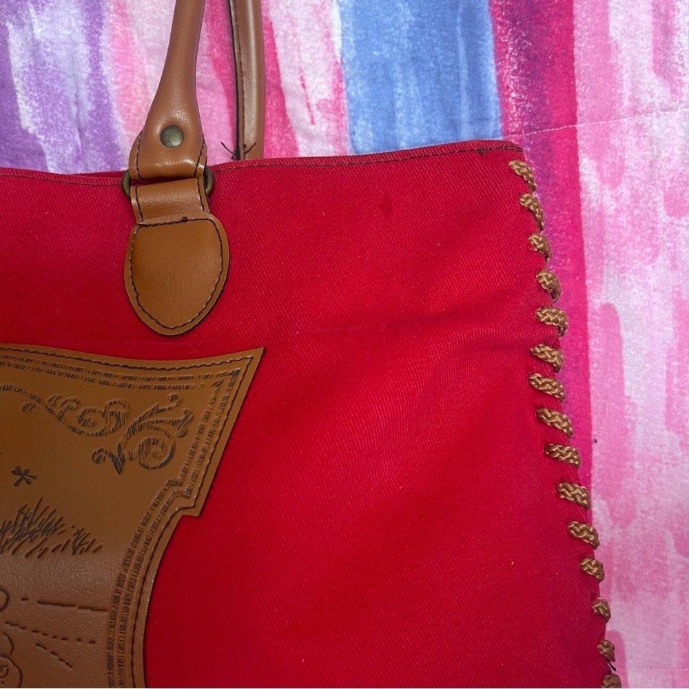 Vintage Winnie the Pooh and Friends Red Shoulder Bag Like New - Picture 3 of 10